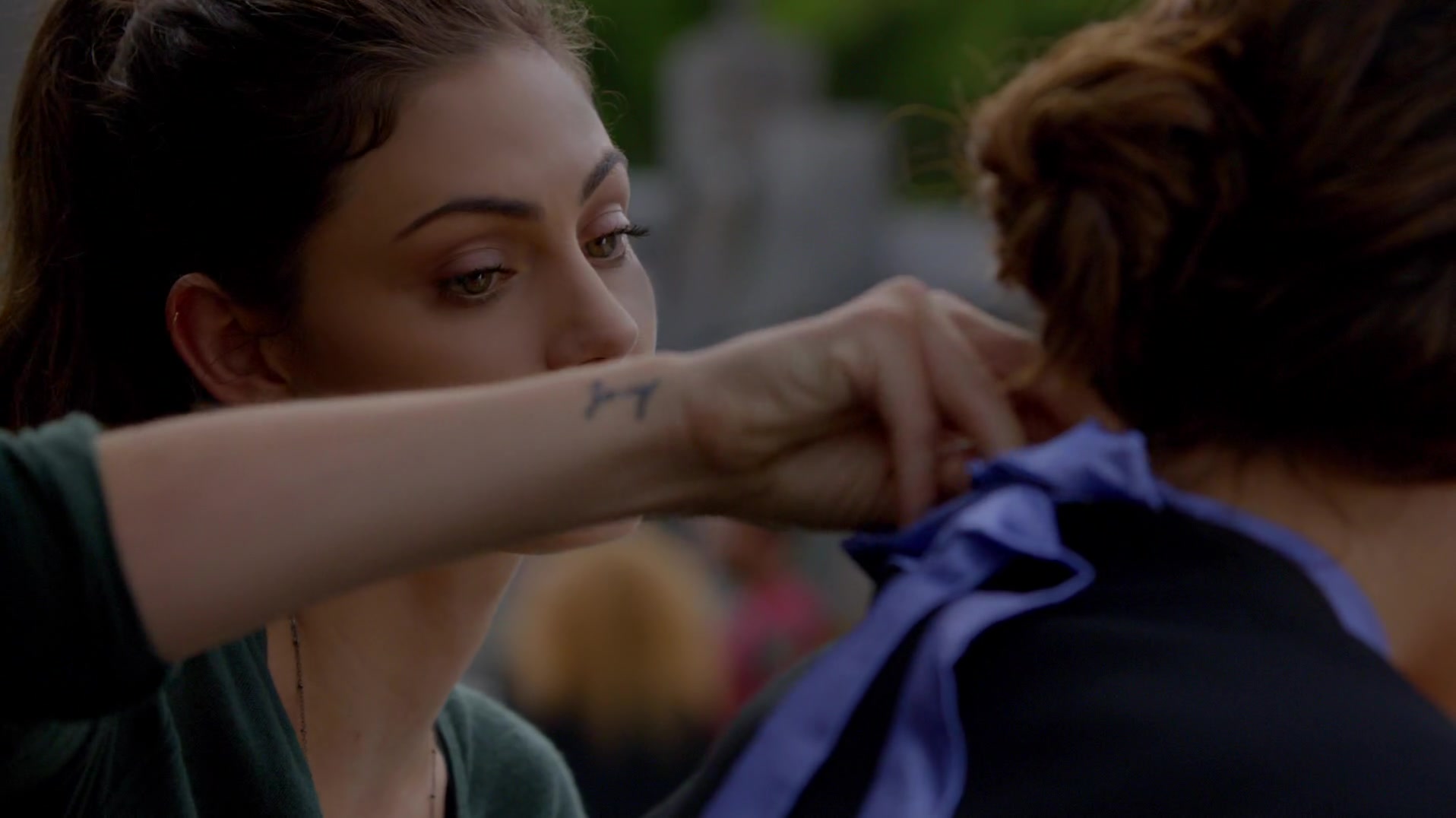 3x05 - The Axeman's Letter - to s03e05 0111 - Phoebe Tonkin Web